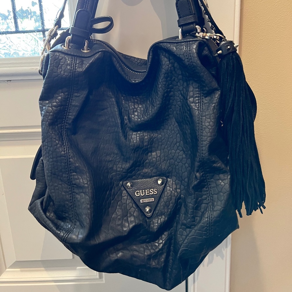 Guess Shoulder Bag